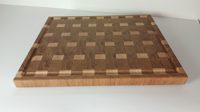 planche en bois debout