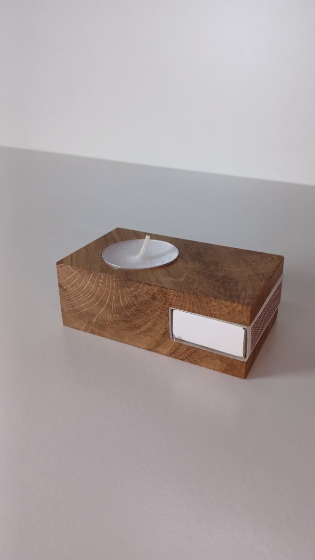 Bougeoir avec porte boite d'allumette